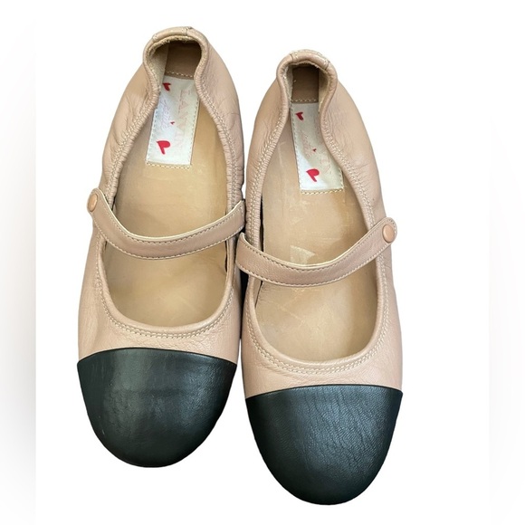 Lanvin ballerina flats Lanvin girls flat shoes with strap size 1 girls - Picture 2 of 7